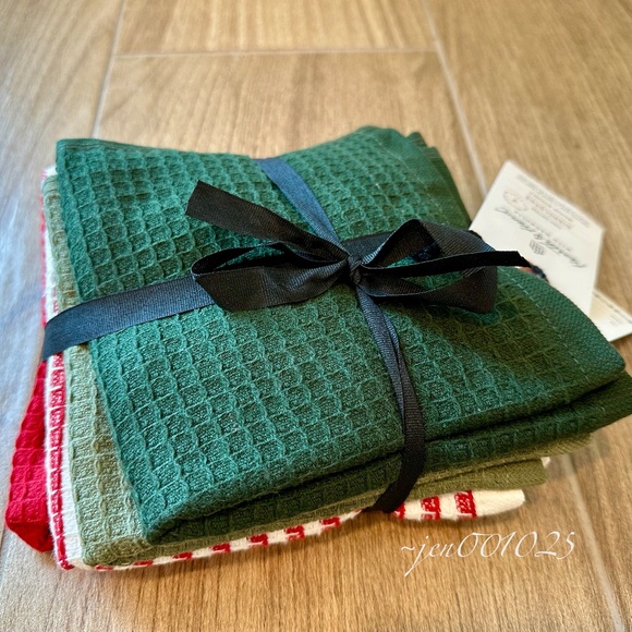 Hearth & Hand Magnolia 4pk Waffled Cotton Christmas Dishcloth Set - Picture 5 of 10